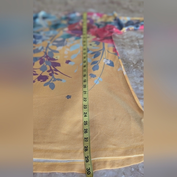 Soft Surroundings Yellow Floral V_ Neck Sweater Size S - Picture 8 of 10